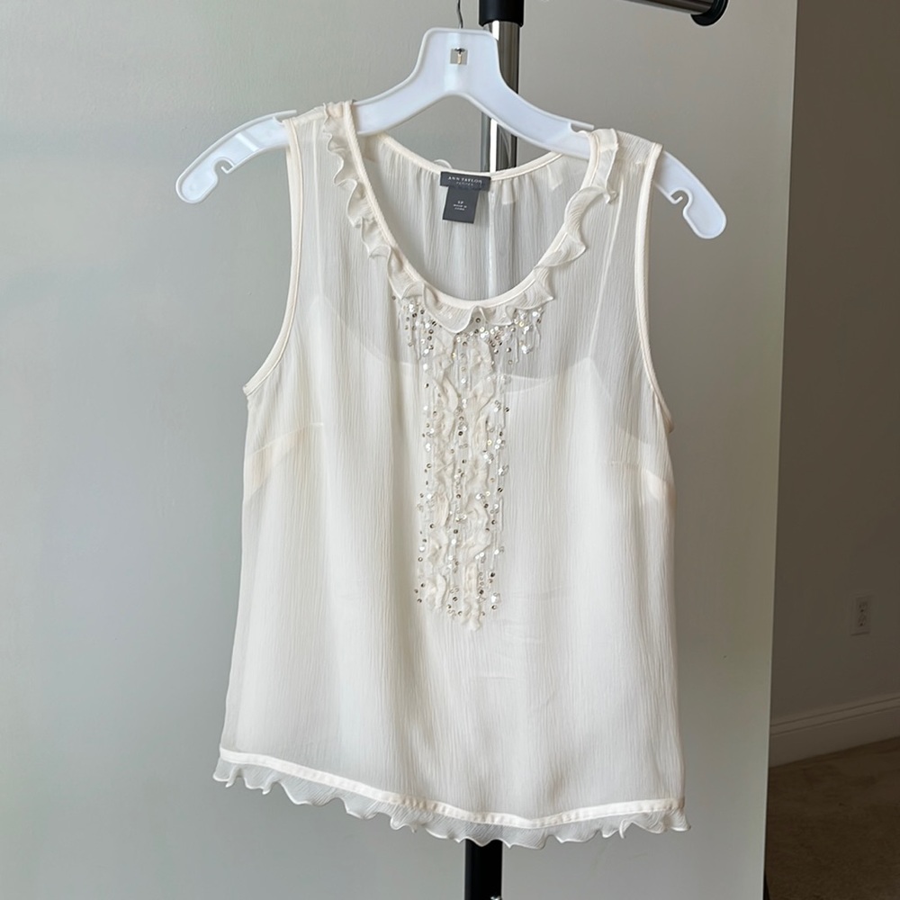 Ann Taylor cream and silver/gold sequin sleeveless top. Size small petite